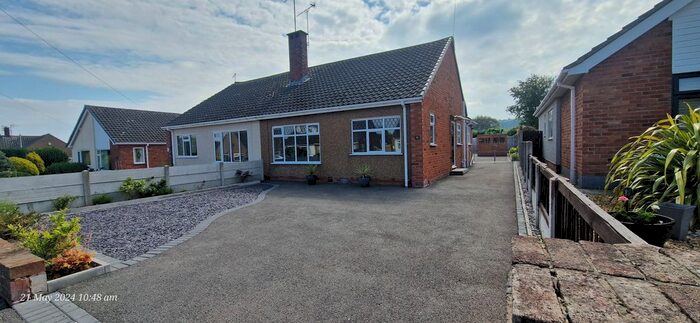 2 Bedroom Bungalow To Rent In The Broadway, Abergele, LL22