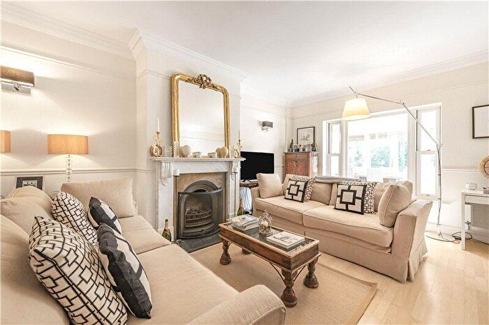 4 Bedroom Semi Detached House For Sale In Devereux Lane, Barnes, London, SW13