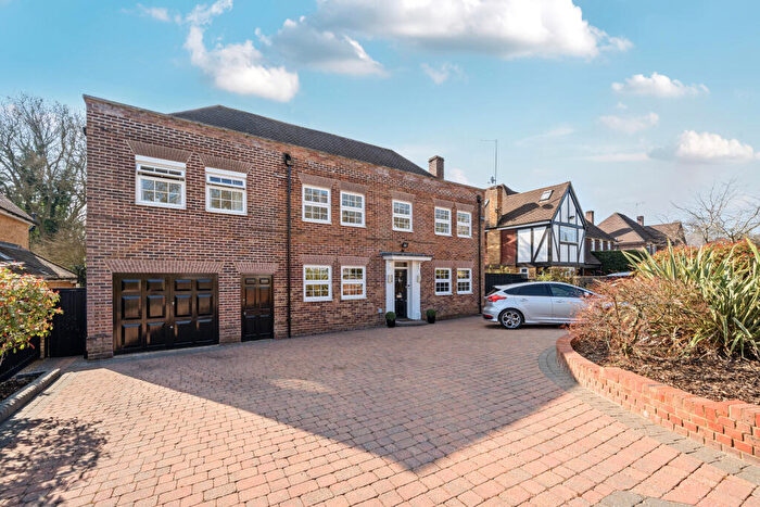 5 Bedroom Detached House For Sale In Howards Wood Drive, Gerrards Cross, Buckinghamshire, SL9