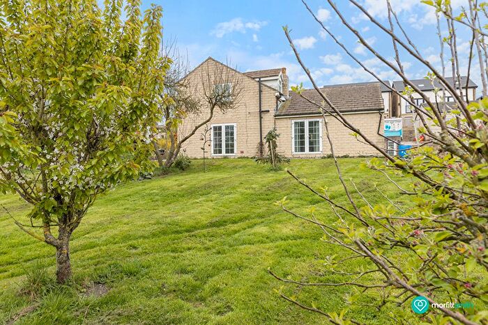 4 Bedroom Detached House For Sale In Woodall Road, Killamarsh, S21