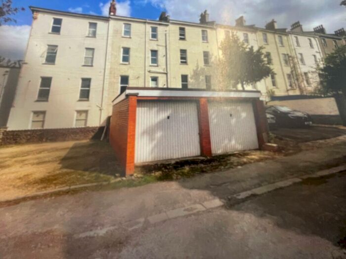 Garage / Parking To Rent In Hanbury Road, BS8