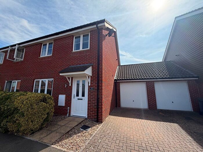 3 Bedroom Semi Detached House For Sale In River Way, Great Blakenham, IP6