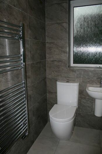 2 Bedroom Terraced House To Rent In Lansdowne Square, Dundee, DD2