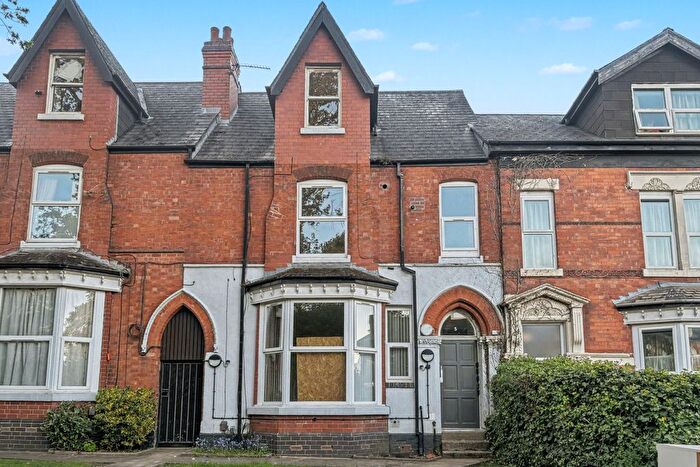 4 Bedroom Block Of Flats For Sale In Church Road, Moseley, Birmingham, B13