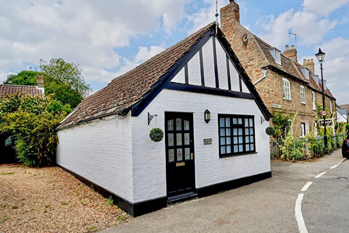 1 Bedroom Detached Bungalow For Sale In The Green, Houghton, Huntingdon, PE28