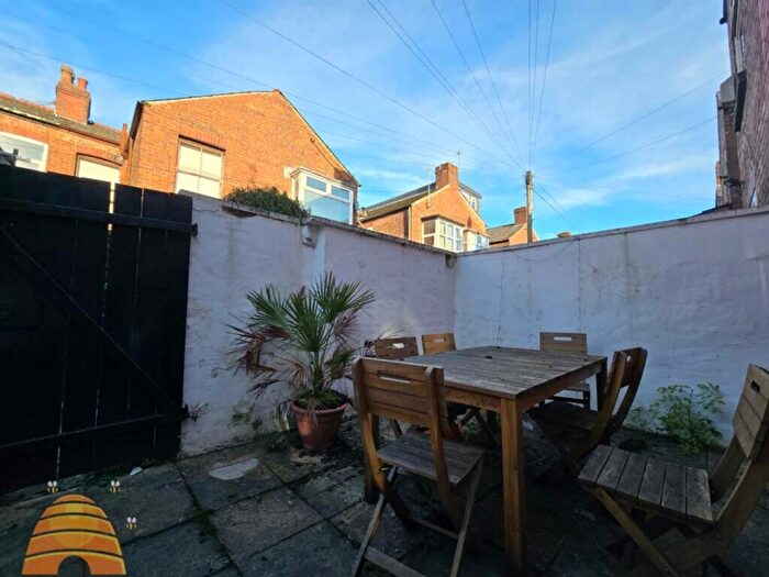 4 Bedroom House To Rent In Brailsford Road, Manchester, M14