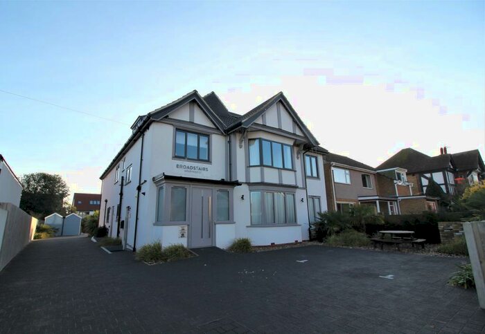 2 Bedroom Apartment To Rent In Gladstone Road, Broadstairs, CT10