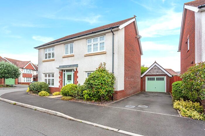 4 Bedroom Detached House For Sale In Clos Llynfi, Caldicot, NP26