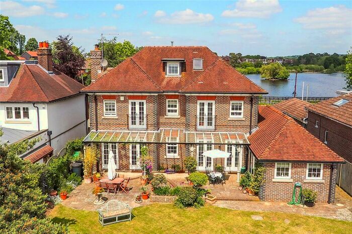 5 Bedroom Detached House For Sale In Sussex Road, Petersfield, Hampshire, GU31