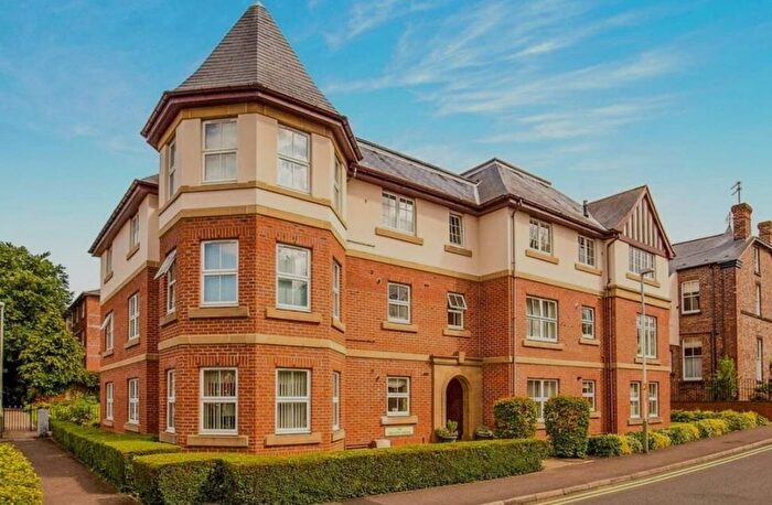2 Bedroom Flat For Sale In Trinity Mews, Darlington, DL3