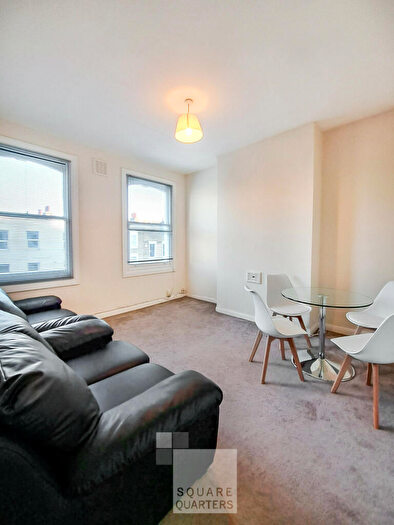 2 Bedroom Flat To Rent In Albion Road, Stoke Newington, N16