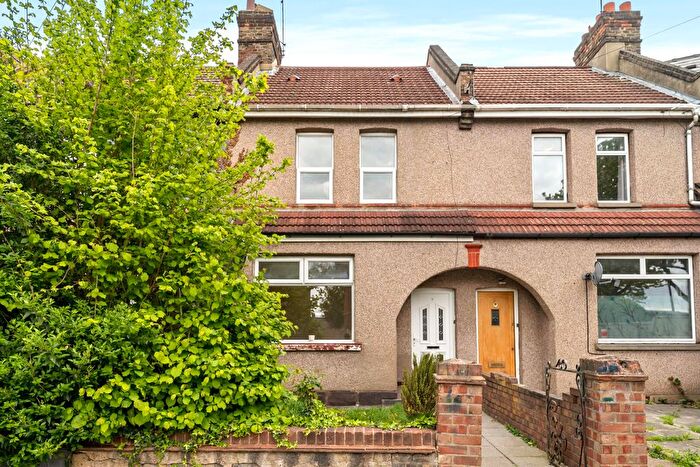 2 Bedroom Property For Sale In Brampton Road, London, N15