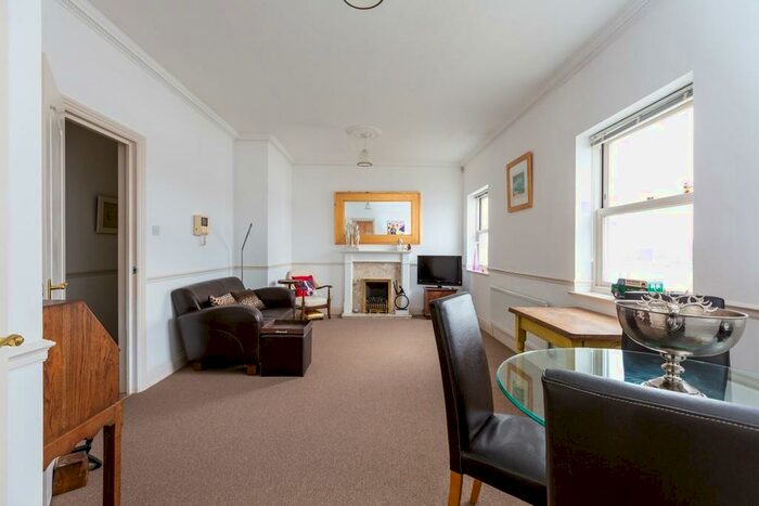 2 Bedroom Apartment To Rent In Cook Court, Rotherhithe Street, SE16