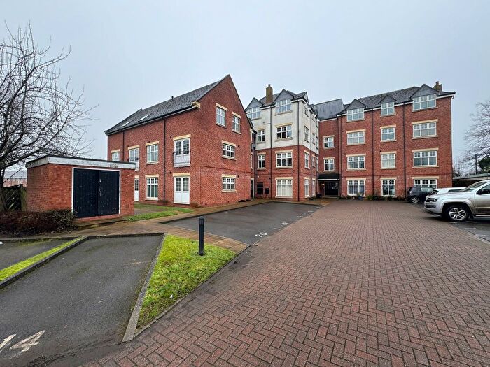 2 Bedroom Flat For Sale In Roebuck Close, Uttoxeter, Staffordshire, ST14