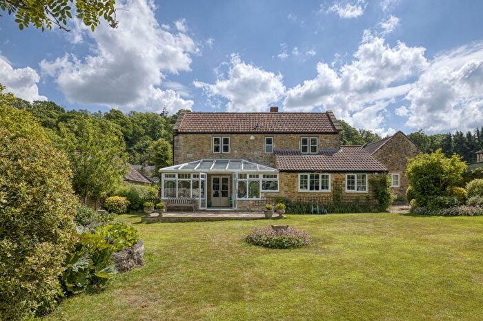 4 Bedroom Detached House For Sale In Compton Pauncefoot, Somerset, BA22