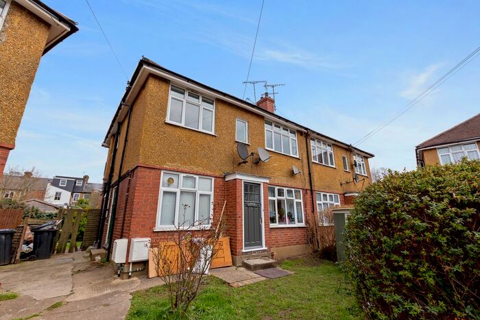 2 Bedroom Flat To Rent In Green Man Gardens (), West Ealing, W13