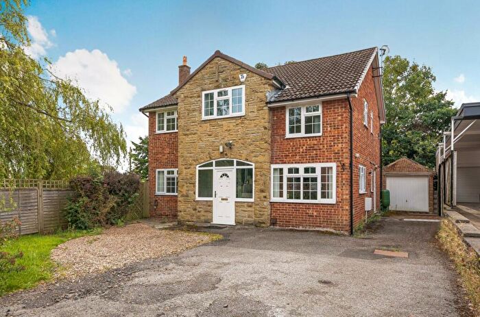 5 Bedroom Detached House To Rent In Scotland Close, Horsforth, LS18