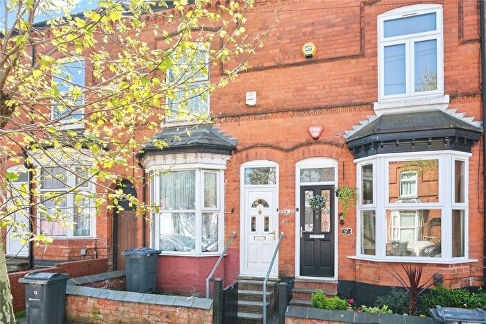 3 Bedroom Terraced House For Sale In Roderick Road, Birmingham, West Midlands, B11