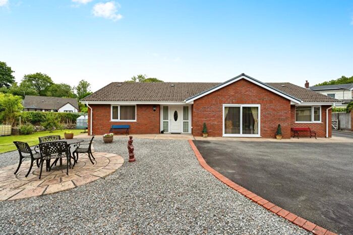 4 Bedroom Detached House For Sale In Plasycoed, Ystradgynlais, Swansea, SA9