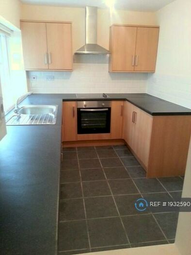 3 Bedroom Terraced House To Rent In Talbot Road, Wrexham, LL13