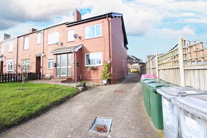 2 Bedroom Flat To Rent In Hill Top Lane, Rotherham, S61