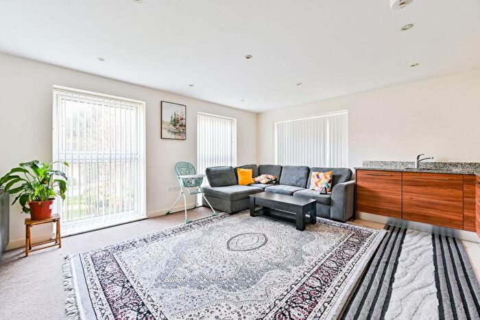 2 Bedroom Flat For Sale In Henry Court, Stanmore, HA7