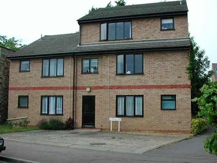 2 Bedroom Apartment To Rent In Hamilton Road, Cambridge, CB4