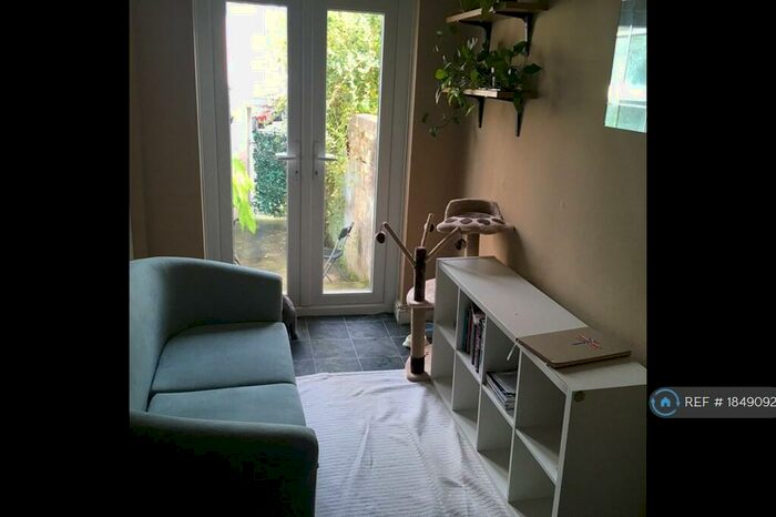 1 Bedroom Flat To Rent In Montpelier, Bristol, BS6