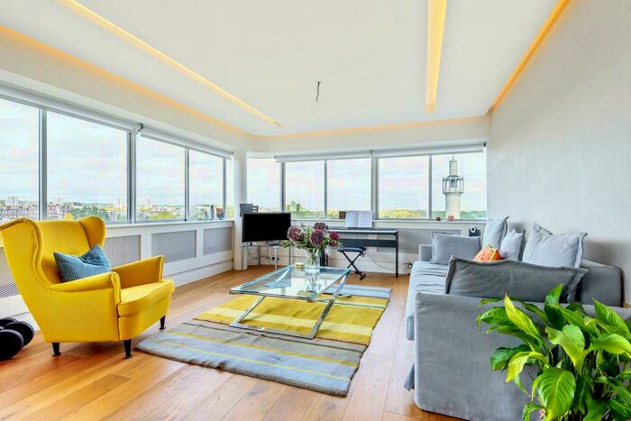 2 Bedroom Apartment To Rent In Park Road, St. Johns Wood, NW8