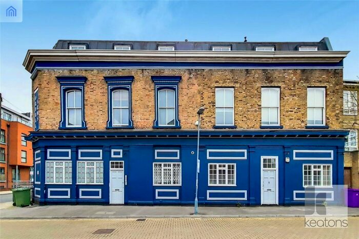 2 Bedroom Flat To Rent In Ordell Road, Bow, London, E3