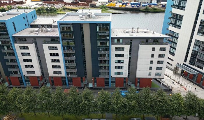 2 Bedroom Flat To Rent In Glasgow Harbour Terraces, Glasgow, G11