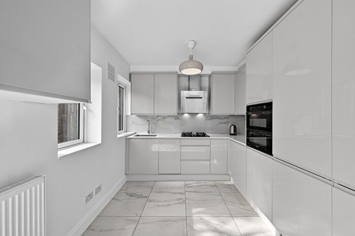 5 Bedroom Property To Rent In Ormiston Road, Greenwich, SE10