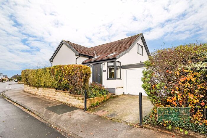 3 Bedroom Semi-Detached House For Sale In Redhill Crescent, Tingley, Wakefield, West Yorkshire, WF3