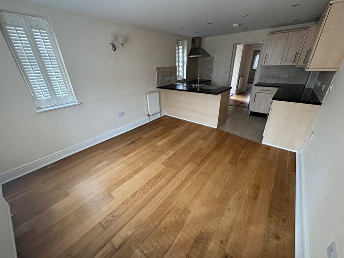 2 Bedroom Apartment To Rent In Sunderland Avenue, Oxford, OX2