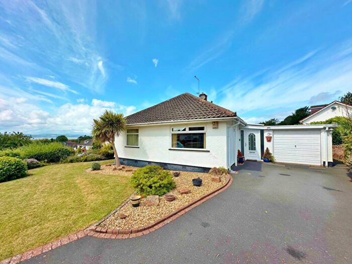 3 Bedroom Detached Bungalow For Sale In Teals Way, Lower Heswall, CH60