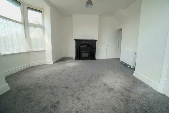 1 Bedroom Apartment To Rent In Selby Road, Halton, Leeds, LS15