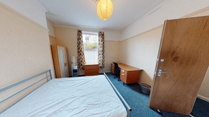 5 Bedroom Terraced House To Rent In Nottingham, NG7