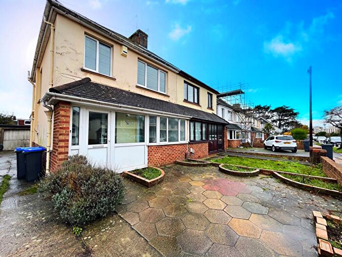 3 Bedroom House To Rent In Sullington Way, Shoreham-By-Sea, BN43