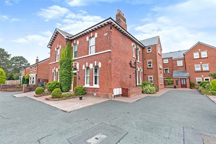 2 Bedroom Flat For Sale In Dean Court, Bamber Bridge, Preston, PR5