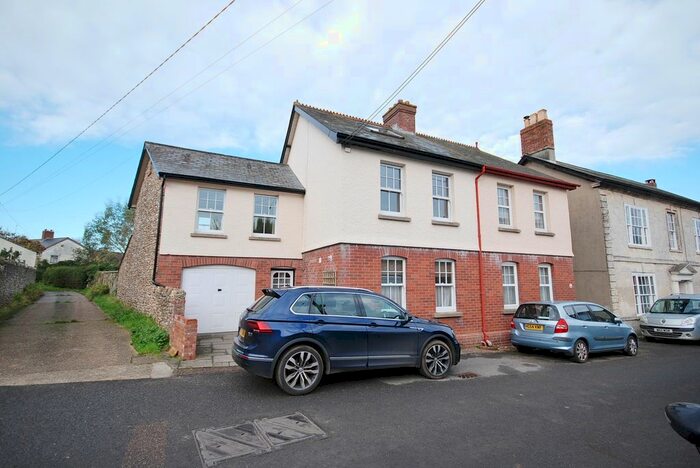 5 Bedroom Detached House To Rent In King Street, Colyton EX24