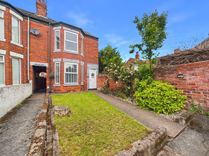 3 Bedroom End Of Terrace House For Sale In Byron Street, Hull, HU8