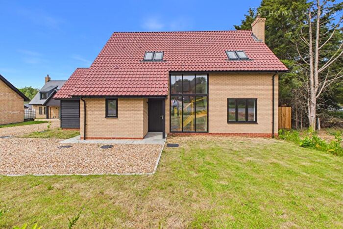 4 Bedroom Detached House For Sale In Thrapston Road, Ellington, Huntingdon, Cambridgeshire, PE28