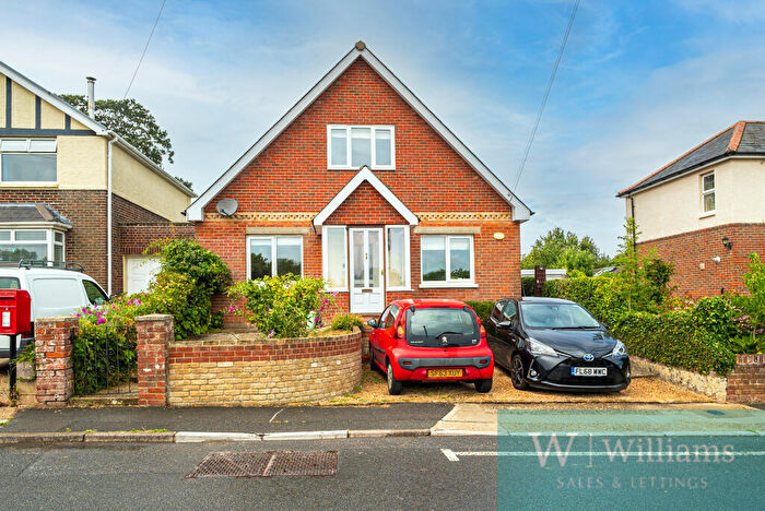 4 Bedroom Detached House For Sale In Upton Road, Ryde, Isle Of Wight, PO33