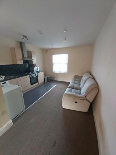 1 Bedroom Flat To Rent In Flat, Harehills Lane, Harehills, Leeds, LS9