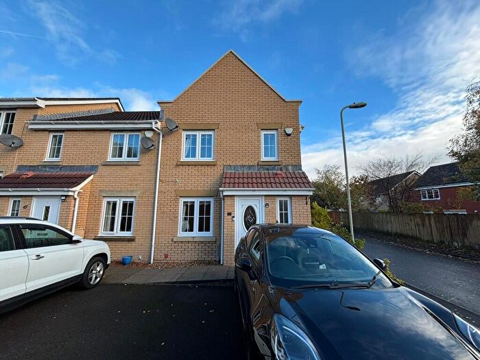 3 Bedroom Semi-Detached House To Rent In Pwll Yr Allt, Tir-y-berth, CF82