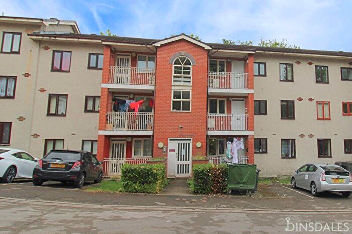 2 Bedroom Apartment To Rent In Regency Court, Whetley Lane, Bradford, BD8