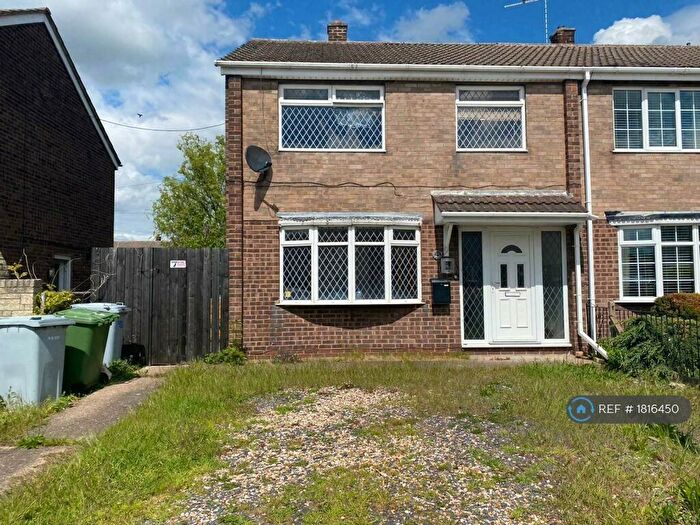 3 Bedroom End Of Terrace House To Rent In New Ollerton, Nottinghamshire, NG22