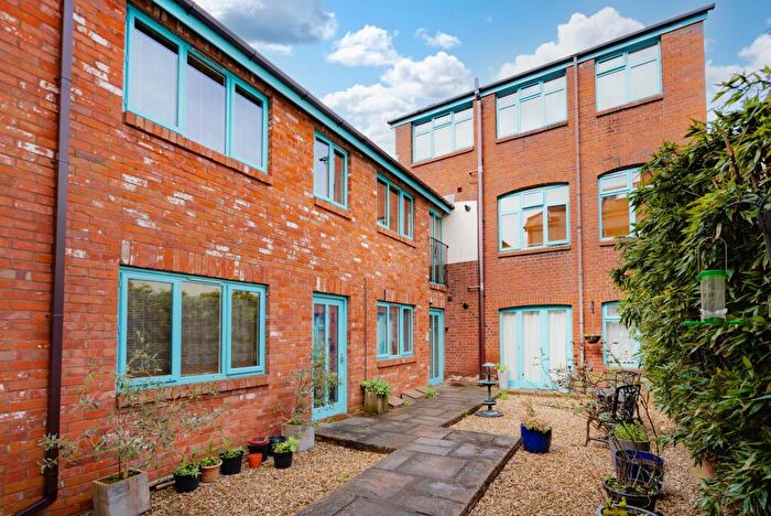 2 Bedroom Flat To Rent In High Street, The Mews Belle Court High Street, EX17