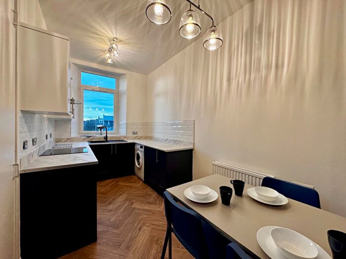 3 Bedroom Flat To Rent In C, Craigie Street, Aberdeen, AB25