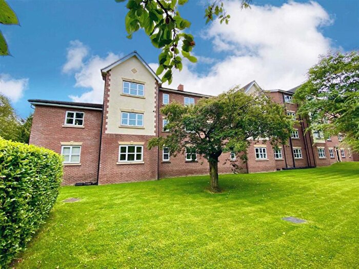 2 Bedroom Flat To Rent In Lawnhurst Avenue, Manchester, M23